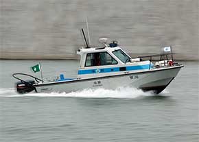 海关巡逻快艇